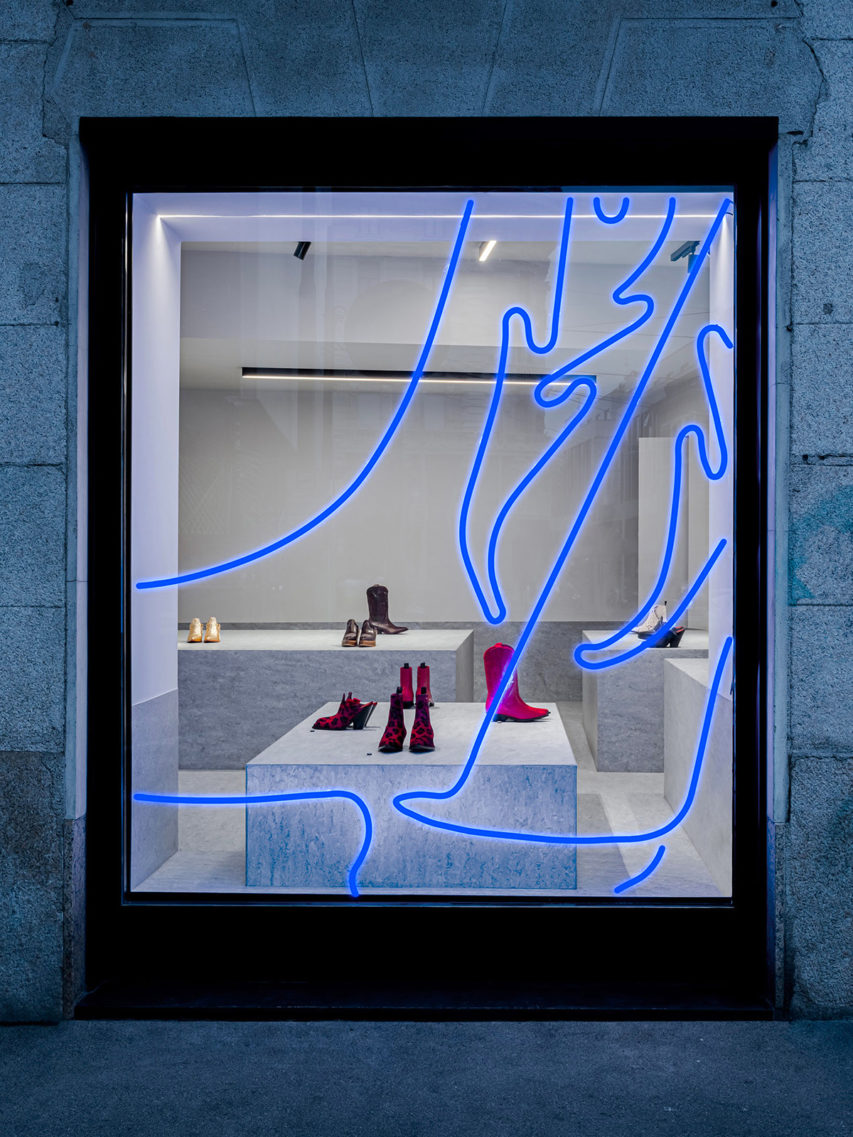 Sonora boots showroom milan window studioboom architetti